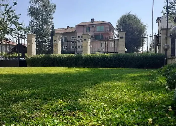 Apartament Statevi Guest 1